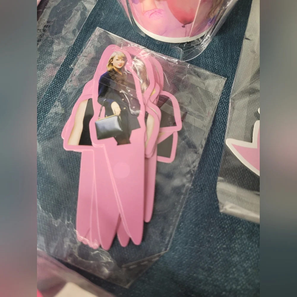 Taylor Swift My Favorite Swiftie Happy Birthday Party Set
